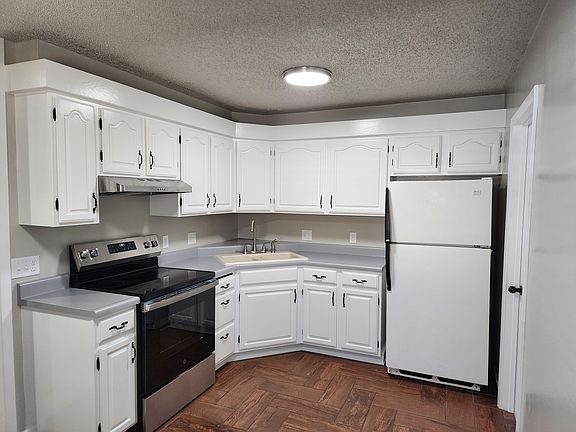 3rd image of 1705 Avenue G