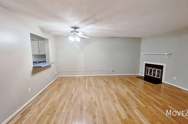 4233 Baylor St — Photo 6