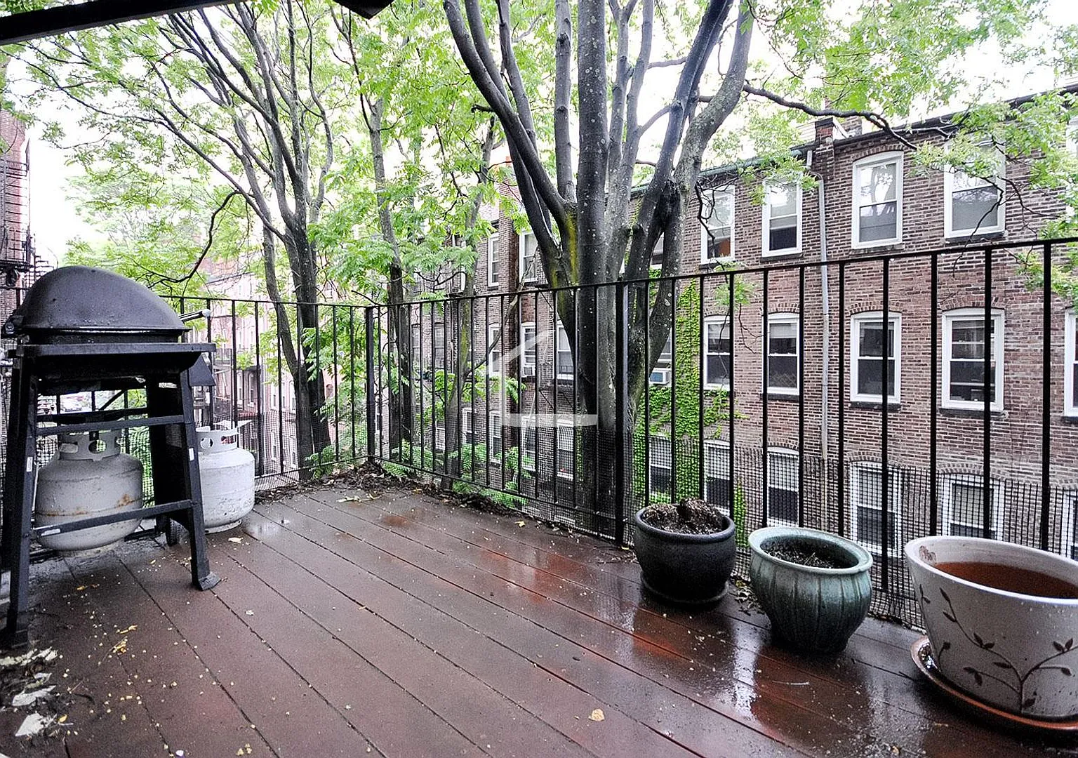Nice 2 bed in South End — Photo 1