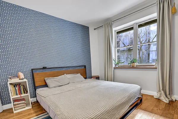 Sold by Dwell Residential Inc | media 8