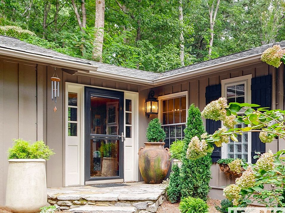 1st image of 424 Split Rail Row