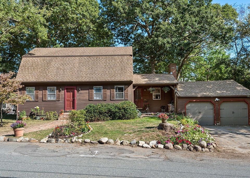1st image of 10 McKays Dr