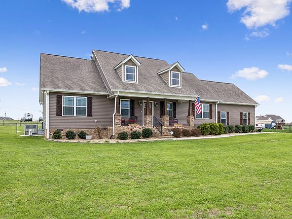 2nd image of 407 Richland Farms Dr