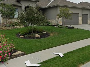 10707 S 174th Ave, Omaha, NE 68136