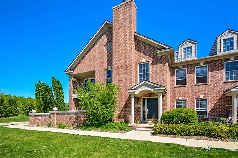 1st image of 5698 Wellesley Ln