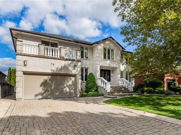 79 Maple Dr, Hamilton, ON L8G 3C6