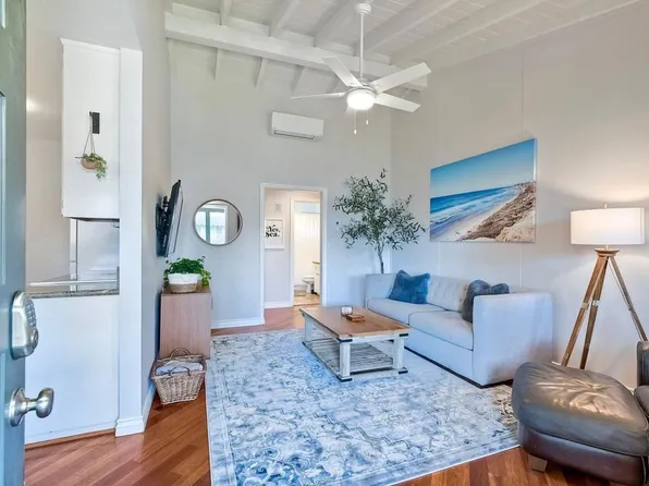 3080 Lincoln St APT 12, Carlsbad, CA 92008