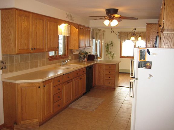 KITCHEN TO DINING
