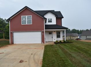 106 Chestnut Dr, Clarksville, TN 37042