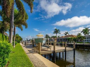 121 Bonita Ct, Marco Island, FL 34145