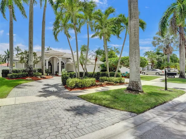 10828 NW 5th St, Plantation, FL 33324