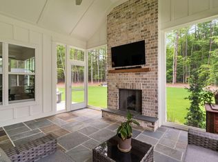 1528 Lake Adventure Ct, Raleigh, NC 27613