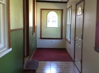 42 Hillside Rd, New Castle, DE 19720