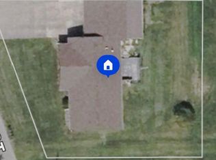 4152 N Beach St, Sanford, MI 48657