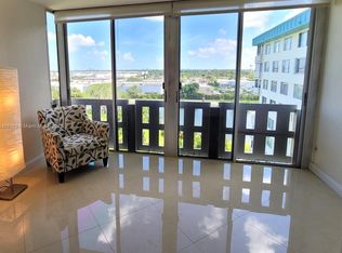 4330 Hillcrest Dr APT 907, Hollywood, FL 33021