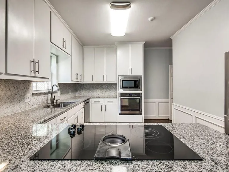 5956 Encore Dr — Photo 8