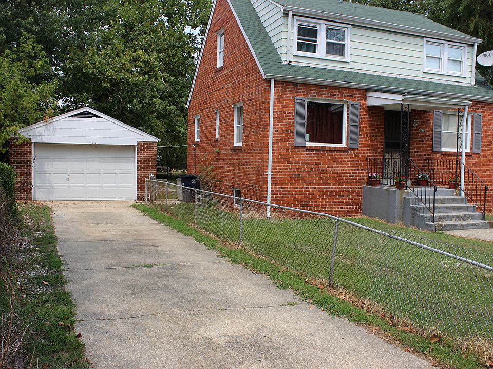 Front Exterior W/Garage/Drvw