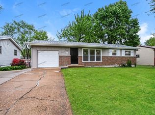 609 Lynn Haven Ln, Hazelwood, MO 63042