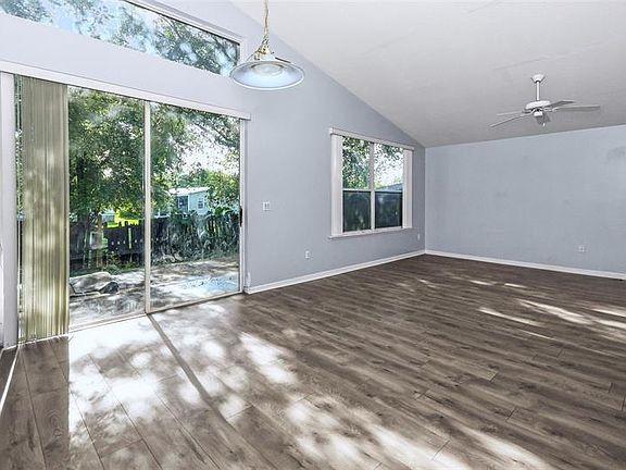 4th image of 7715 Hidden Cypress Dr