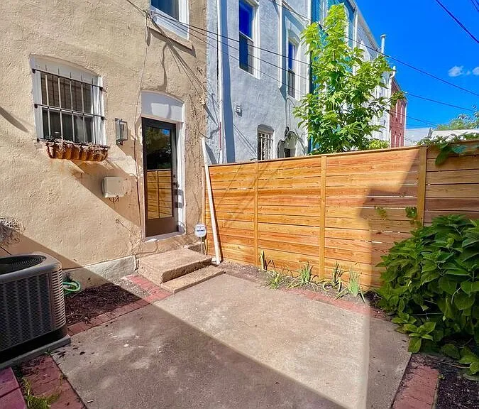 342 Elm St NW — Photo 12