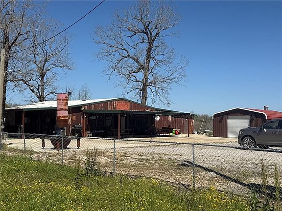 3rd image of 900 Pin Oak Rd #36