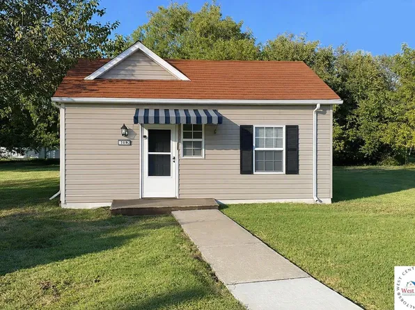 309 E Pettis St, Sedalia, MO 65301