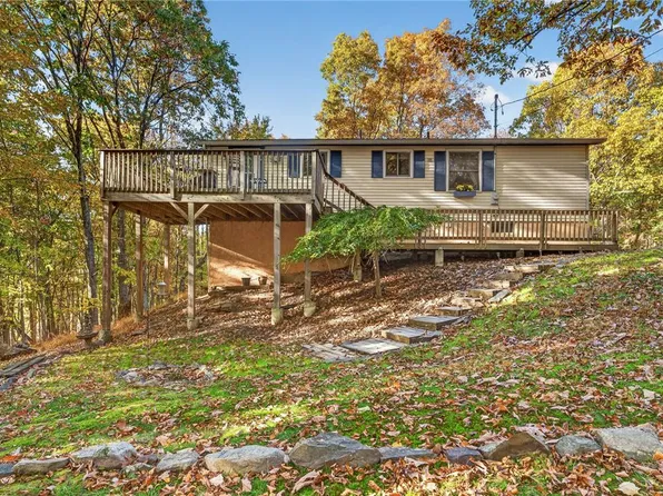 259 Sugarbush Rd, Henryville, PA 18332