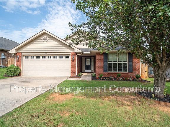 2nd image of 108 Oak Shade Dr
