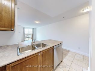 3 Ellesmere St #413, Richmond Hill, ON L4B4N2