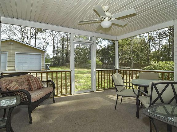3rd image of 1613 Willow Creek Ln