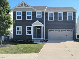 142 Springvale Dr, Amherst, OH 44001