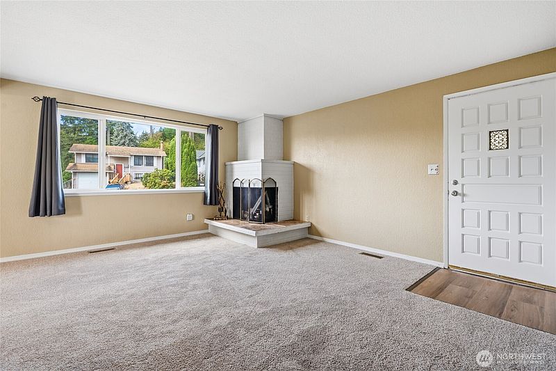 2nd image of 6225 S Huson Street