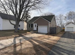 307 1st St NW, Wadena, MN 56482