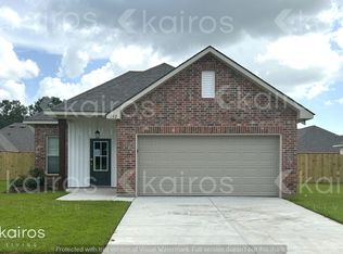 102 Rainfall Ln, Carencro, LA 70520