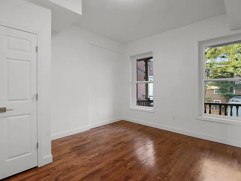 57 Trumbull St #2F — Photo 8