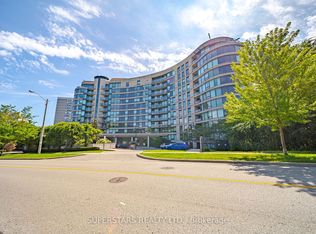 18 Valley Woods Rd #815, Toronto, ON M3A 0A1