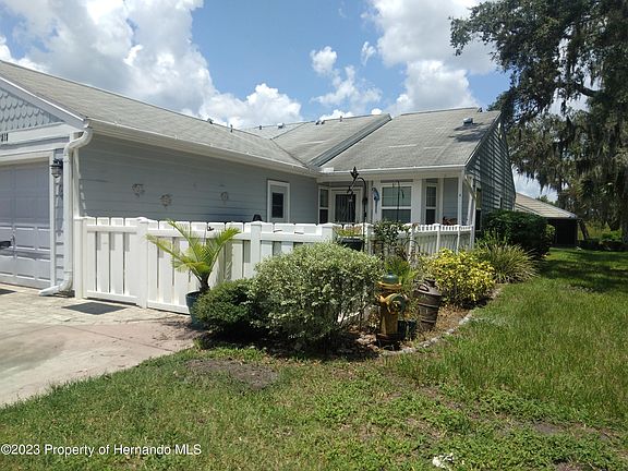 2nd image of 12513 Knollbrook Ln