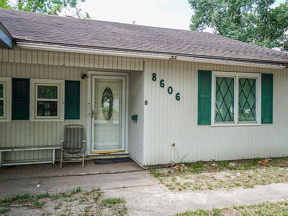 3rd image of 8606 Kempwood Dr