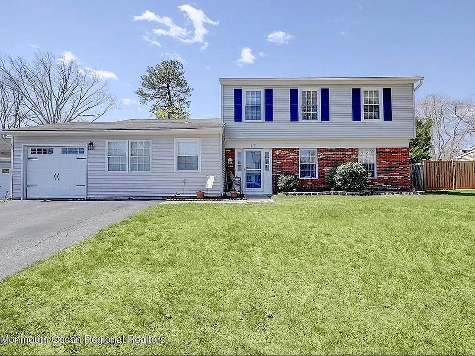 1st image of 17 Berkshire Dr
