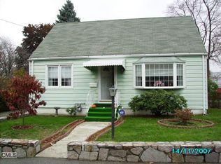 82 N Myron Ave, Bridgeport, CT 06606