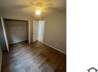6910 N 22nd St #B, Tampa, FL 33610