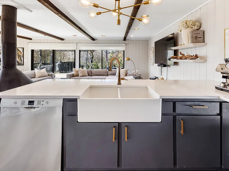 303 Montauk Hwy — Photo 10