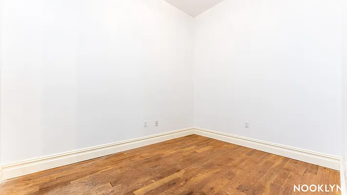 Rented by Nooklyn NYC LLC | media 47