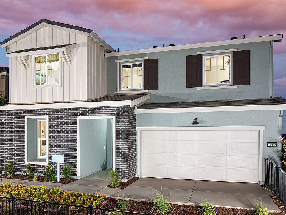 Amber American Farmhouse B