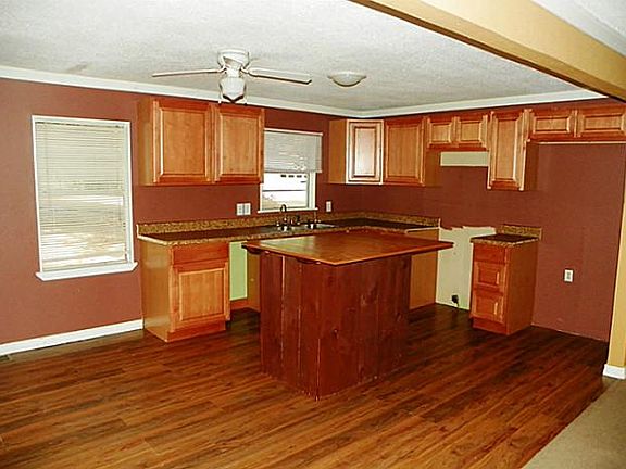 5th image of 113 Latimer Dr