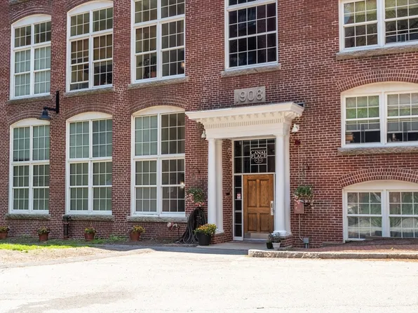 200 Market St Unit 3008, Lowell, MA 01852