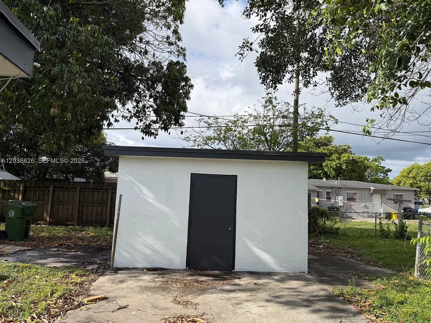 Lauderdale Manors Amd Pla — Photo 3