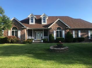 1857 Ferrel St, Paris, IL 61944