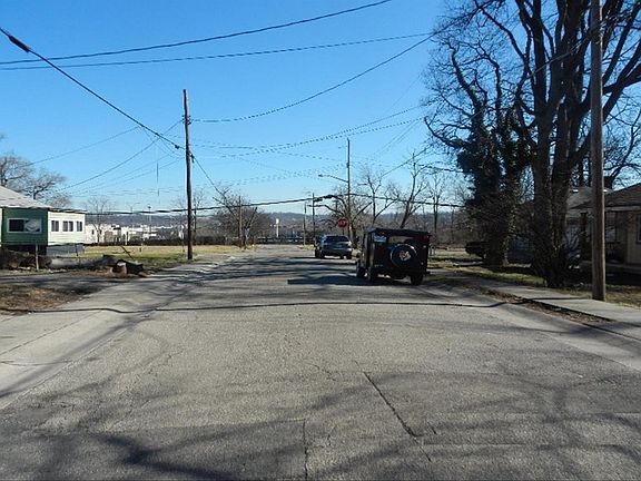 4th image of 1349 Byrd Ave