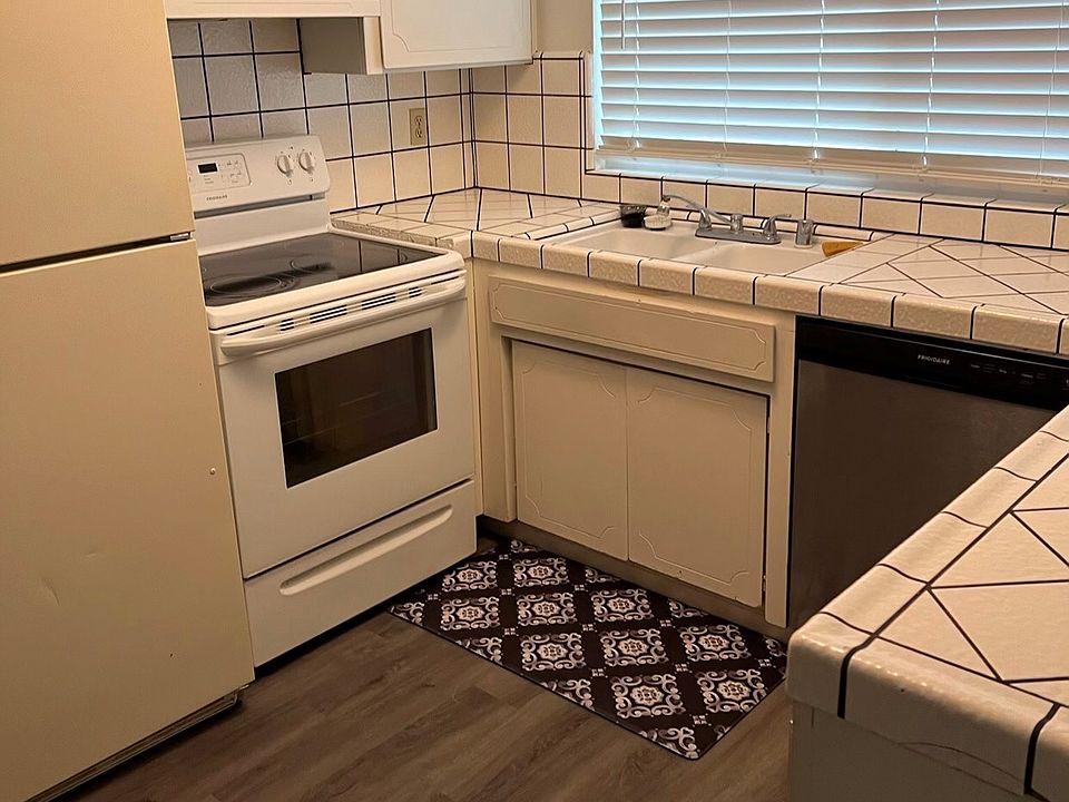 1st image of 2109 Manzanita Way #A